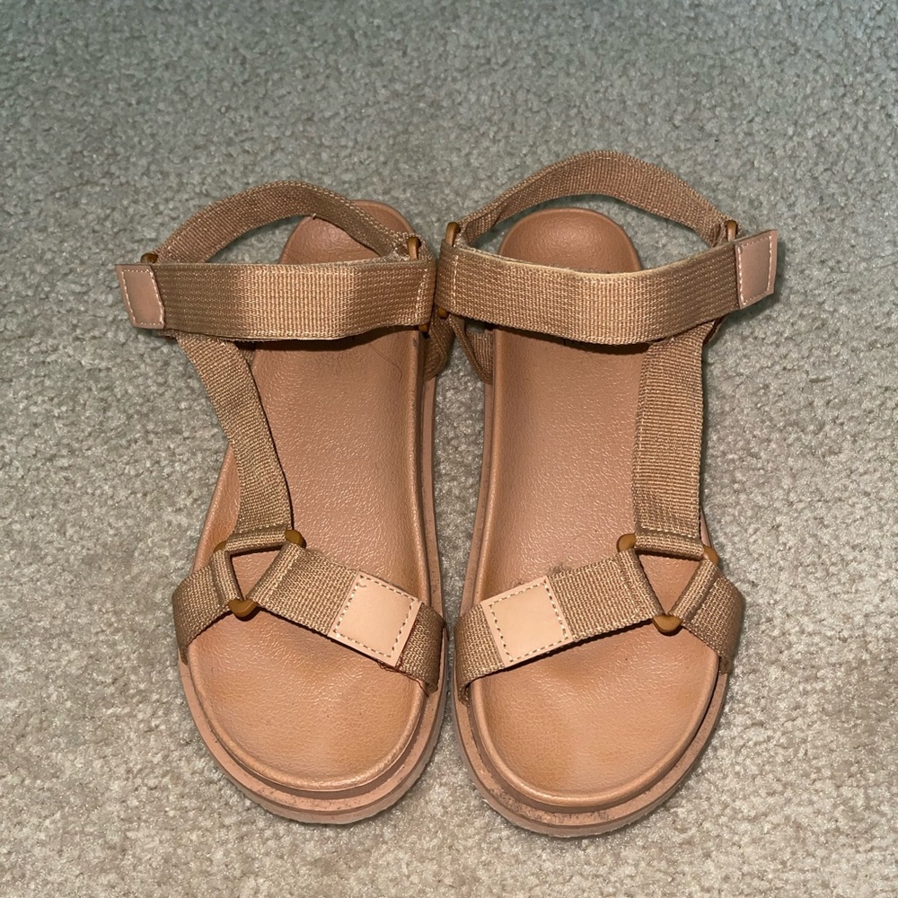 ROOLEE SANDLES